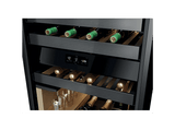 Vinoteca integrable - Haier In-Vista CSW9619ENGBW, Total No Frost, Duo Cooling, Air Flow Natural System, 40 botellas, Negro