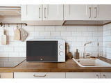 Microondas con grill - ok. OMWG 2024 W, 700 W, 5 Niveles, 20 l, Dos mandos giratorios, Blanco