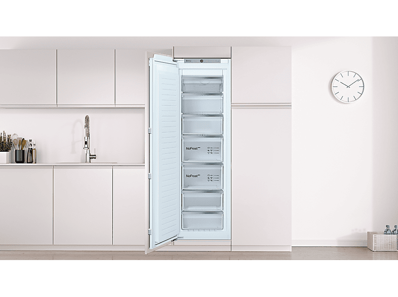 Congelador vertical - Balay 3GIF737F, Integrable, 212 l, No Frost, Blanco