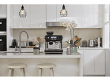 Cafetera express - Sage the Barista Pro™, 15 bar, 1680 W, 2 Tazas, Microespumado manual artesanal, Dosing Funnel™, Negro