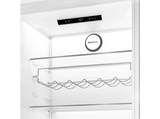 Frigorífico combi integrable - Beko BCNE400E40SN, No Frost, 194 cm, 370 l, Tecnología HarvestFresh, Sin panelar