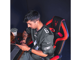 Silla gaming - Woxter Station Alien v2.0, Hasta 150 kg, Reposabrazos Fijos, Ruedas Antiarañazos, Rojo