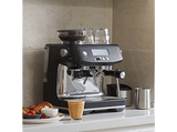 Cafetera express - Sage the Barista Pro™, 15 bar, 1680 W, 2 Tazas, Microespumado manual artesanal, Dosing Funnel™, Negro