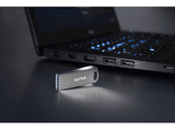 Memoria USB 32GB - SanDisk Ultra Luxe, USB 3.2, 150 MB/s, Protección por Contraseña, Diseño metálico, Plata
