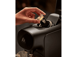 Cafetera de cápsulas - L’OR Barista Sublime LM9012/65 + 50 cápsulas, Sistema antigoteo, 2 tazas, Presión 19 bar, 0.8 l, 1450 W, Piano Noir