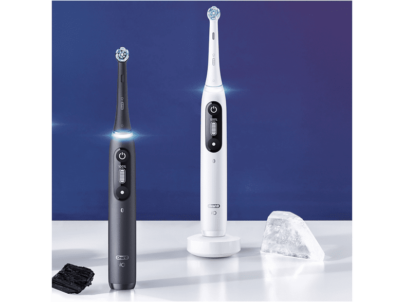 Cepillo eléctrico - Oral-B iO 7W, Con 2 Cabezales, 1 Estuche De Viaje Y 1 Funda Para Cargador, Diseñado por Braun, Blanco