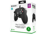 Mando - Nacon Pro Compact, Compatible con Xbox Series/Xbox One/PC, Cable, 3 m, Retroiluminación, Negro