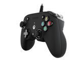 Mando - Nacon Pro Compact, Compatible con Xbox Series/Xbox One/PC, Cable, 3 m, Retroiluminación, Negro